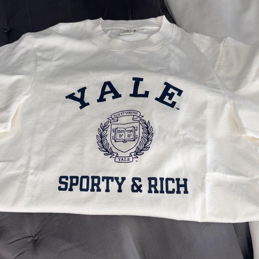 Sporty & Rich White Yale Crest Crewneck tee